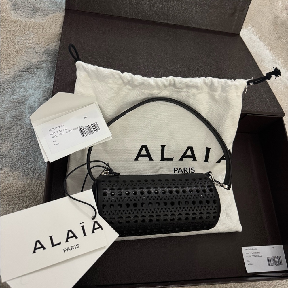 ALAÏA Tube small laser-cut leather tote- Black NWT